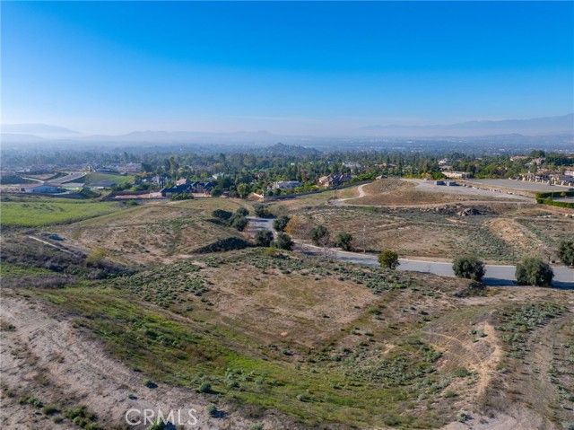 7478 Via Montecito, Riverside, CA 92506