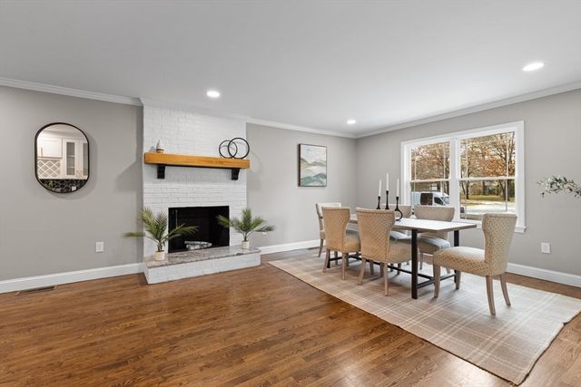 12 Brookside Ln, Norfolk, MA 02056