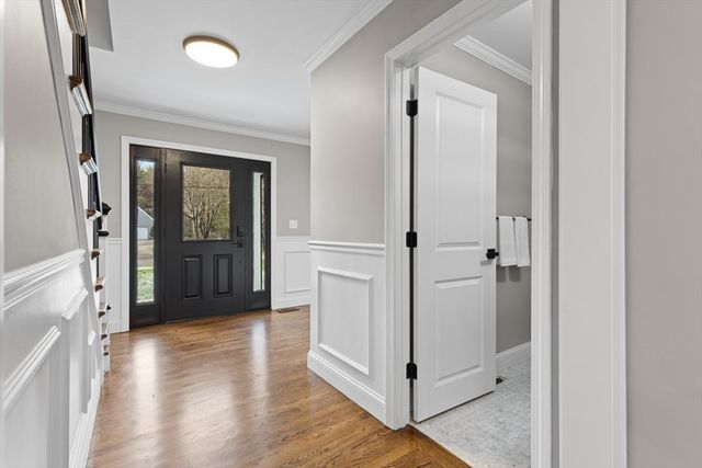 12 Brookside Ln, Norfolk, MA 02056