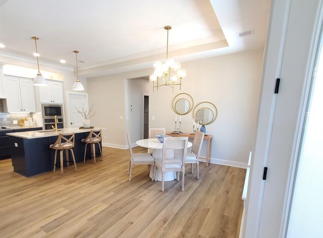 318 W Boxthorn Dr, Andover, KS 67002