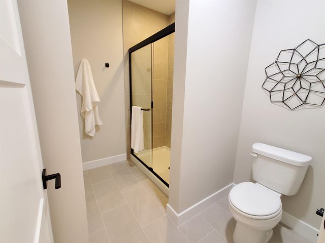 318 W Boxthorn Dr, Andover, KS 67002