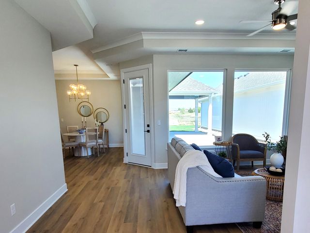 318 W Boxthorn Dr, Andover, KS 67002