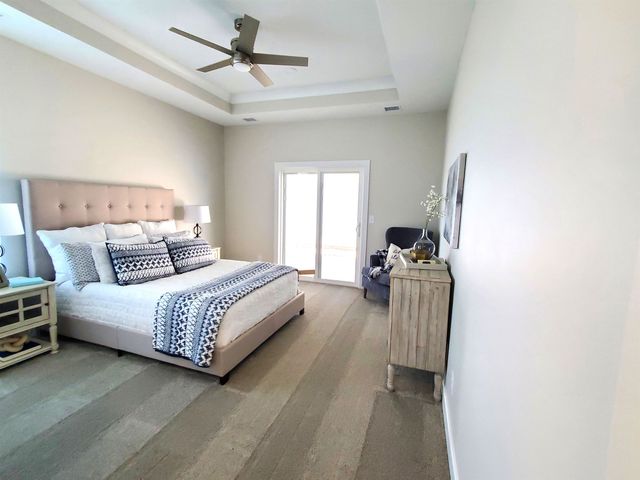 318 W Boxthorn Dr, Andover, KS 67002