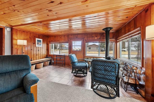 104 N 3RD AVENUE, Winneconne, WI 54986