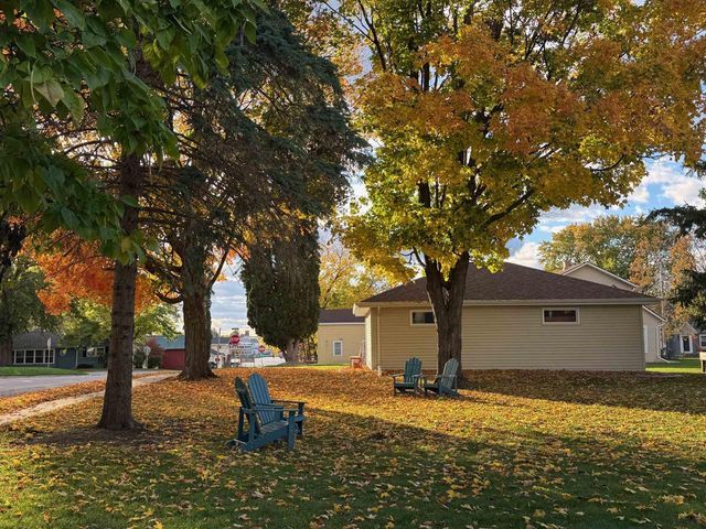 104 N 3RD AVENUE, Winneconne, WI 54986