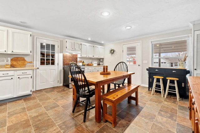 104 N 3RD AVENUE, Winneconne, WI 54986