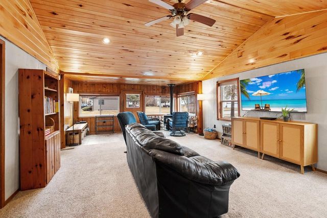 104 N 3RD AVENUE, Winneconne, WI 54986