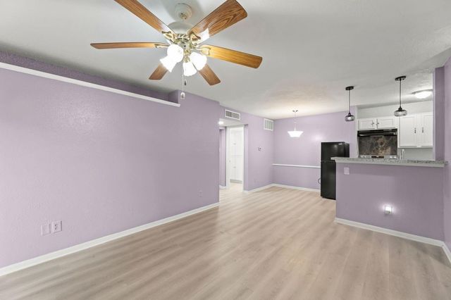 2121 Hepburn Street 1216, Houston, TX 77054