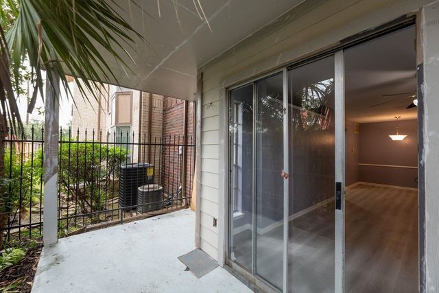 2121 Hepburn Street 1216, Houston, TX 77054