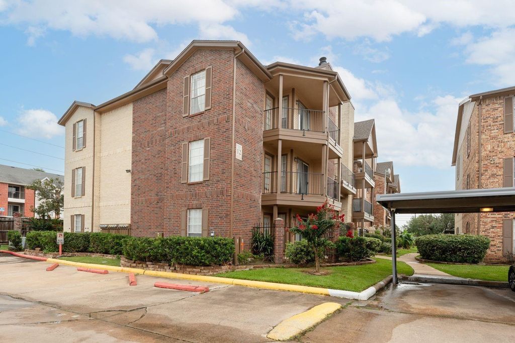 2121 Hepburn Street 1216, Houston, TX 77054