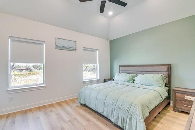 5111 Briscoe Street B, Houston, TX 77033