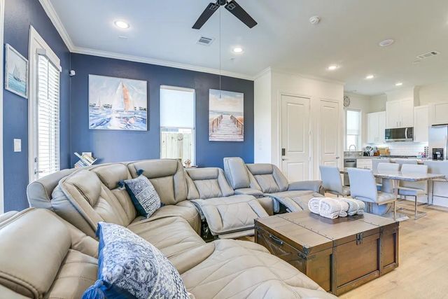 5111 Briscoe Street B, Houston, TX 77033