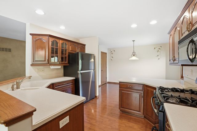 850 Shannon Drive, Crown Point, IN 46307