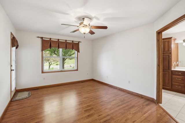 850 Shannon Drive, Crown Point, IN 46307