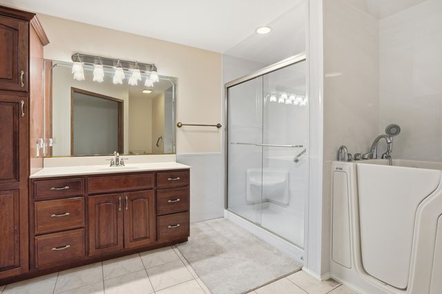 850 Shannon Drive, Crown Point, IN 46307