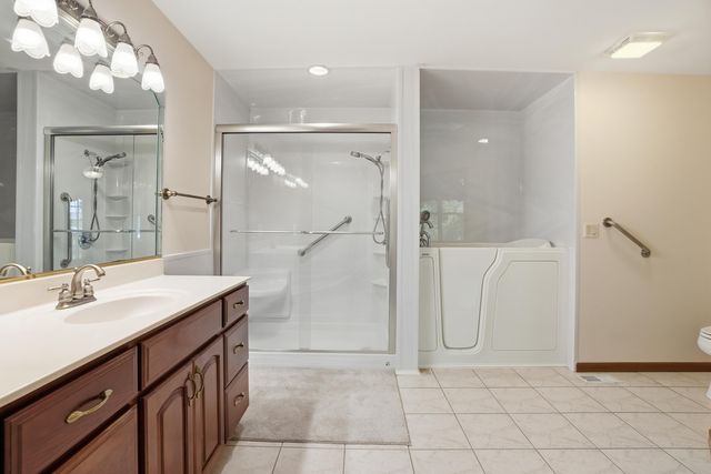 850 Shannon Drive, Crown Point, IN 46307