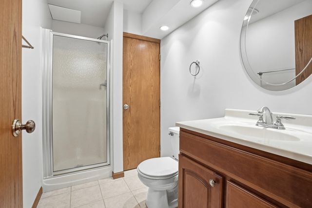 850 Shannon Drive, Crown Point, IN 46307