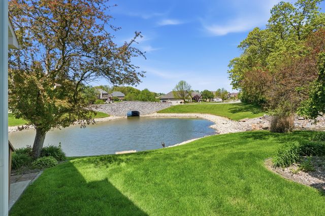 850 Shannon Drive, Crown Point, IN 46307