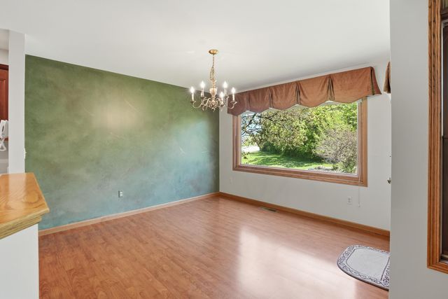 850 Shannon Drive, Crown Point, IN 46307