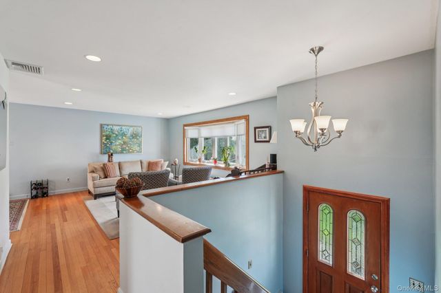 23 Will Rogers Lane, Nanuet, NY 10954