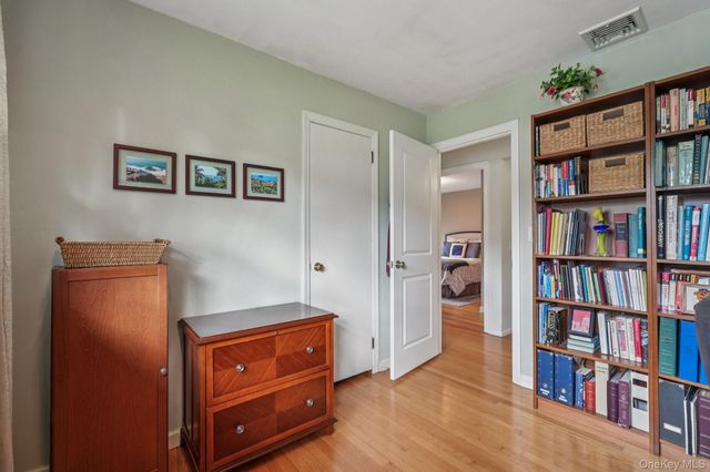 23 Will Rogers Lane, Nanuet, NY 10954