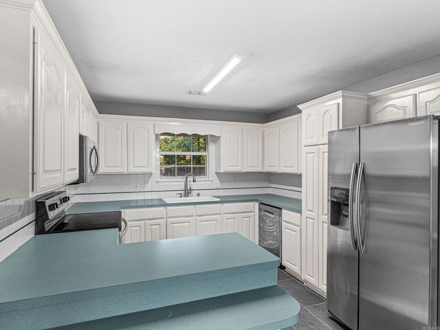 380 Apple Hill Road, Austin, AR 72007