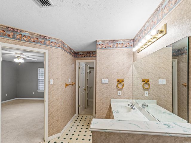 380 Apple Hill Road, Austin, AR 72007