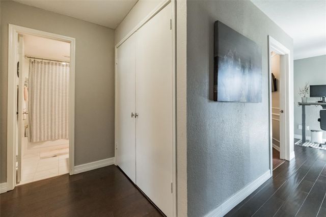 2939 Hunters Point Lane, Carrollton, TX 75007