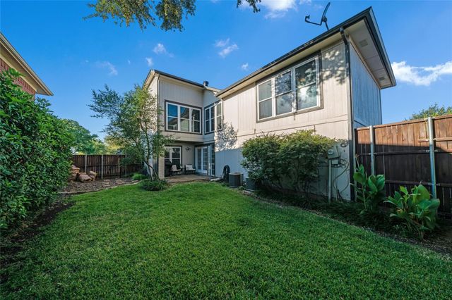 2939 Hunters Point Lane, Carrollton, TX 75007