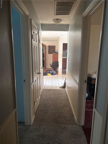 3116 Dunworken DR, Chesapeake, VA 23321