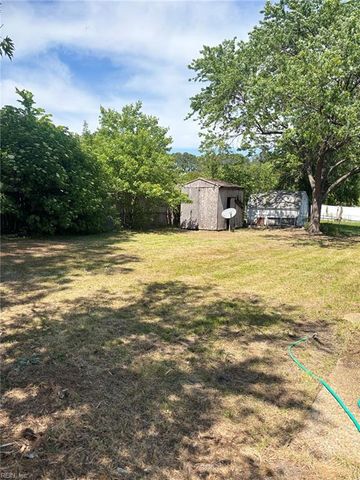 3116 Dunworken DR, Chesapeake, VA 23321