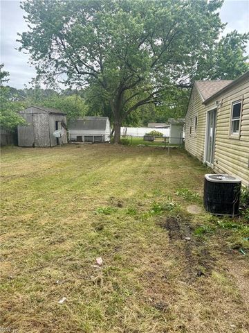 3116 Dunworken DR, Chesapeake, VA 23321