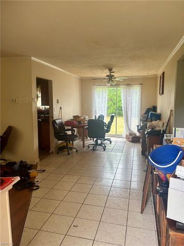 3116 Dunworken DR, Chesapeake, VA 23321