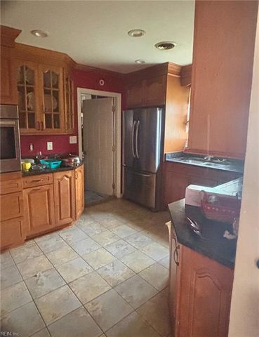 3116 Dunworken DR, Chesapeake, VA 23321