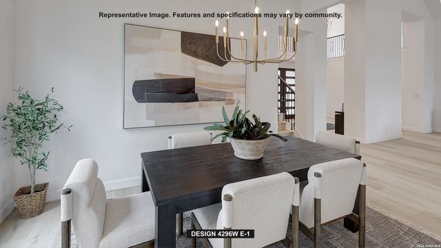 140 Noahs Arc, Castroville, TX 78009