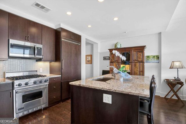 3630 Peachtree Road NE 2606, Atlanta, GA 30326