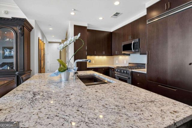 3630 Peachtree Road NE 2606, Atlanta, GA 30326