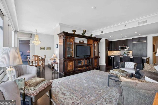 3630 Peachtree Road NE 2606, Atlanta, GA 30326