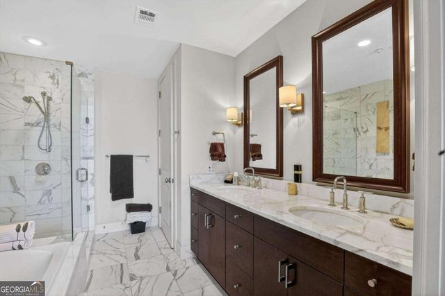 3630 Peachtree Road NE 2606, Atlanta, GA 30326