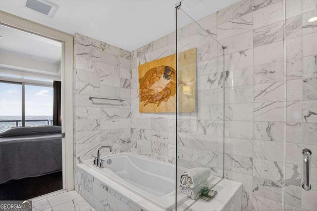 3630 Peachtree Road NE 2606, Atlanta, GA 30326