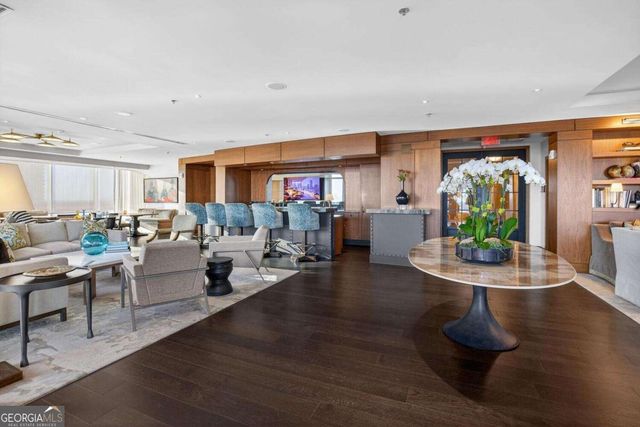 3630 Peachtree Road NE 2606, Atlanta, GA 30326