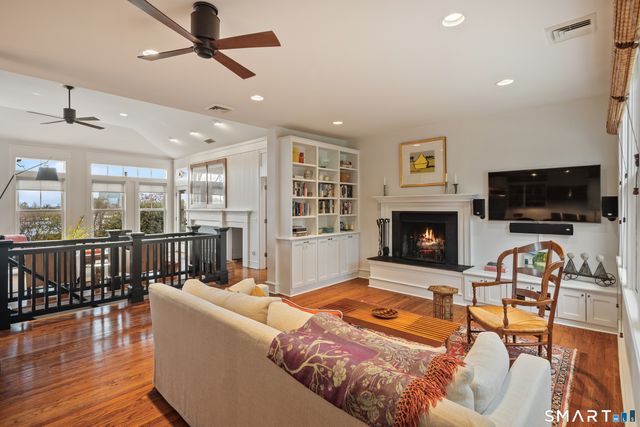 18 Dock Road, Norwalk, CT 06854