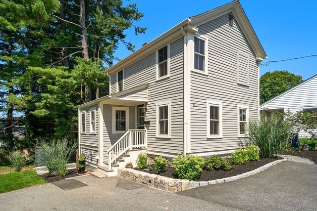 613 Grove St 613, Newton, MA 02462