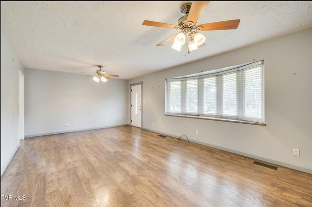 509 Wilson Street, Church Hill, TN 37642