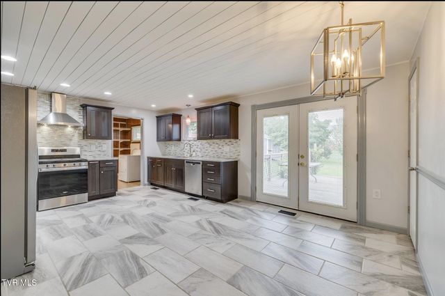 509 Wilson Street, Church Hill, TN 37642