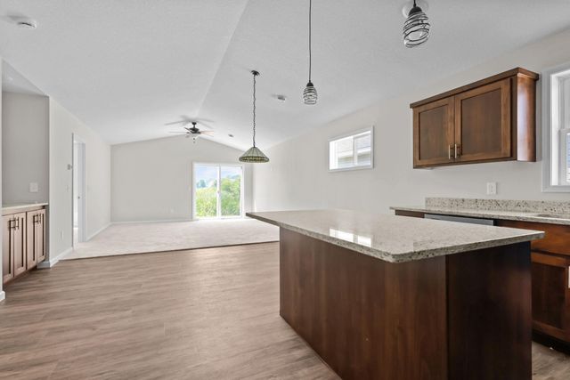 720 Cherrywood Lane NE, Isanti, MN 55040