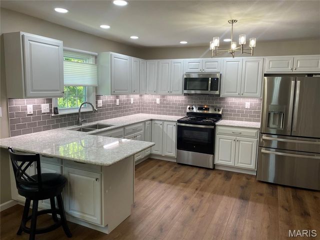 1310 Country Club Drive, Hannibal, MO 63401