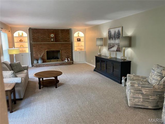 1310 Country Club Drive, Hannibal, MO 63401
