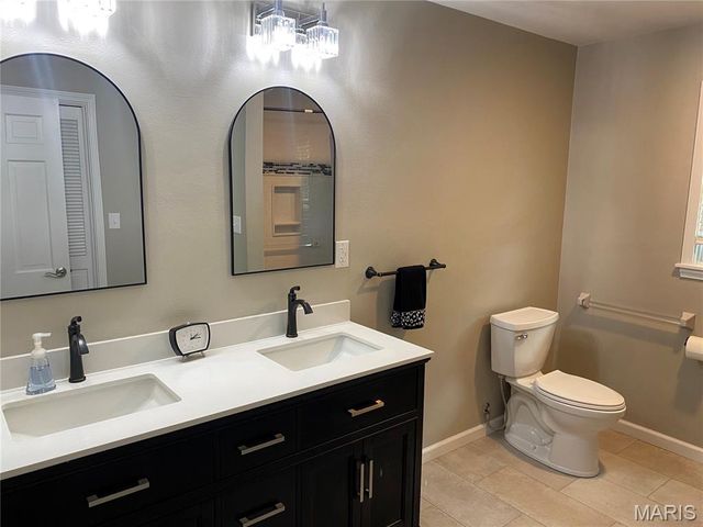 1310 Country Club Drive, Hannibal, MO 63401