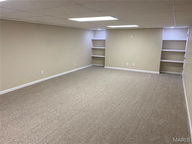 1310 Country Club Drive, Hannibal, MO 63401